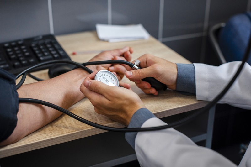 Controle de pressão alta com cardiologista na Zona Leste