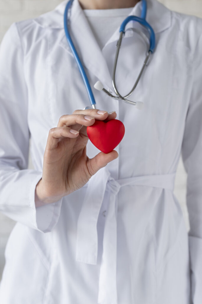 Cardiologista com foco em medicina preventiva na zona leste